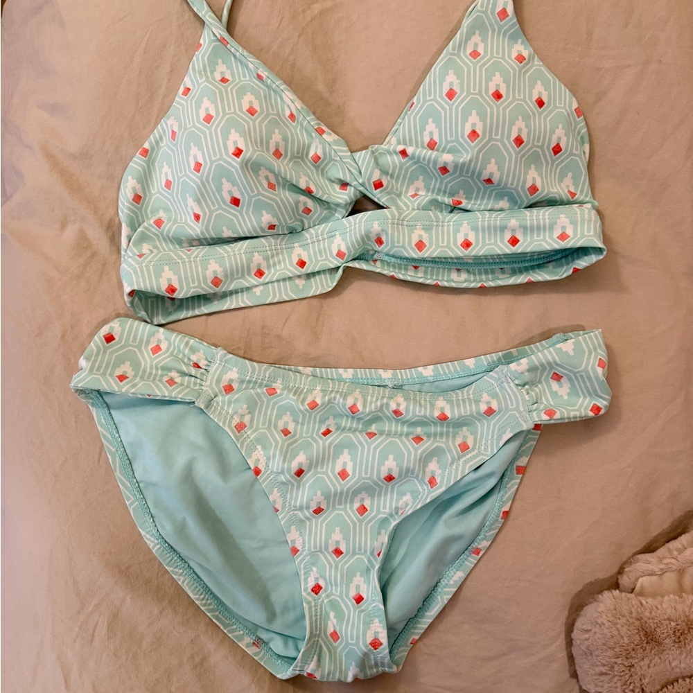 Stylish Light Blue Patterned Bikini Set - image 1